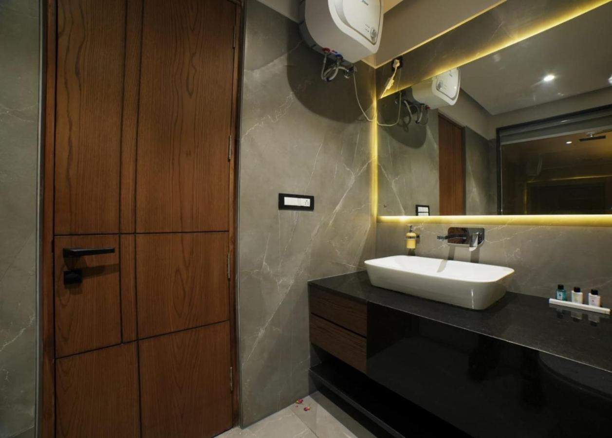 The Rohini Mansion A Unit Of The Monsoon & Pearl Palace Yamuna Nagar Exterior photo